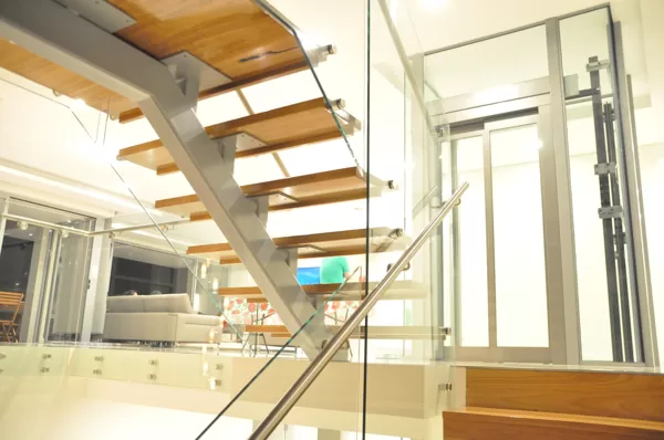 Stairs & Lift